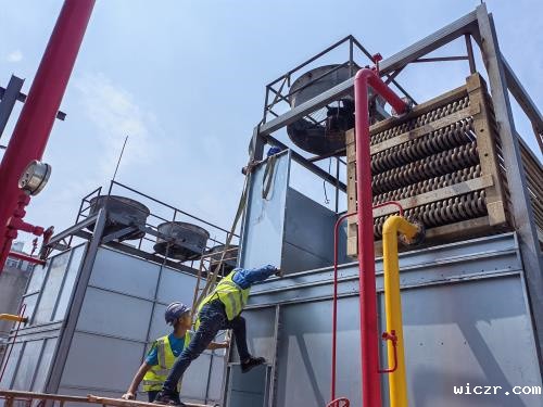 新型节能冷却塔本系列冷却塔与传统冷却塔的优势